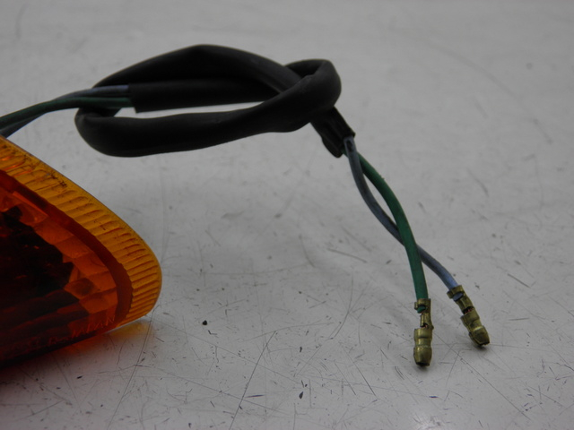 photo de VOORSTE RECHTER KNIPPERLICHT HONDA NH VISION 50 (1985 - 1994) - Detail van het onderdeel