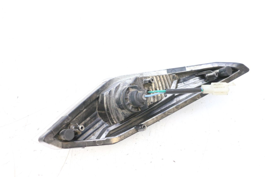 photo de VOORSTE RECHTER KNIPPERLICHT SYM JET 14 4T 50 (2018 - 2022) - Technische close-up