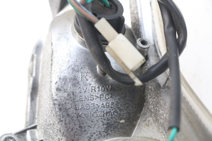photo de VOORSTE RECHTER KNIPPERLICHT KYMCO LIKE 4T 50 (2009 - 2018) - Detail van het onderdeel