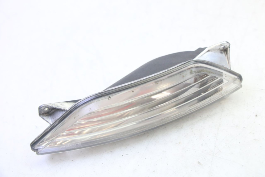 photo de VOORSTE RECHTER KNIPPERLICHT PIAGGIO MP3 125 (2006 - 2014) - Detail van het onderdeel
