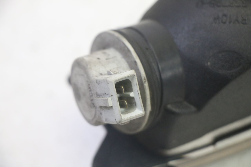 photo de VOORSTE RECHTER KNIPPERLICHT PIAGGIO MP3 125 (2006 - 2014) - Technische close-up