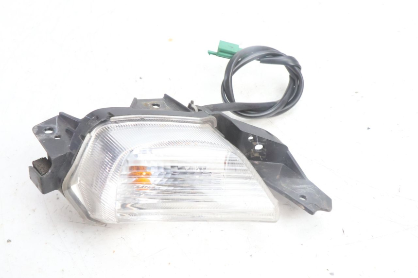 photo de RECHTS VOOR KNIPPERLICHT YAMAHA N-MAX NMAX 125 (2021 - 2024) - Hoofdaanzicht
