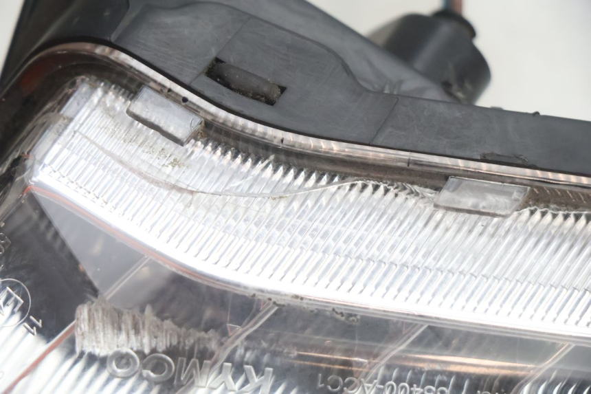 photo de VOORSTE RECHTER KNIPPERLICHT KYMCO LIKE 4T 50 (2019 - 2025) - Detail van het onderdeel