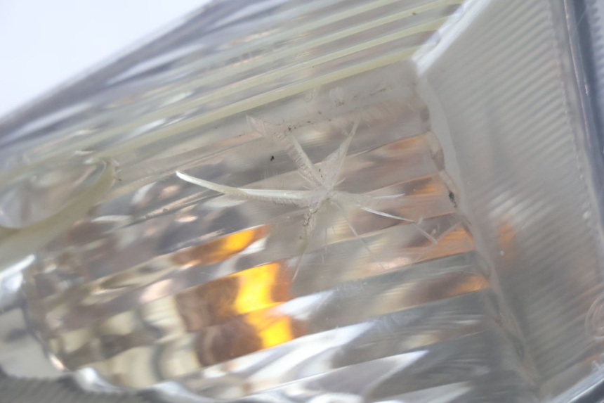 photo de RECHTS VOOR KNIPPERLICHT IMF INDUSTRIE NEW PACH 2T 50 (2014 - 2020) - Detail van het onderdeel