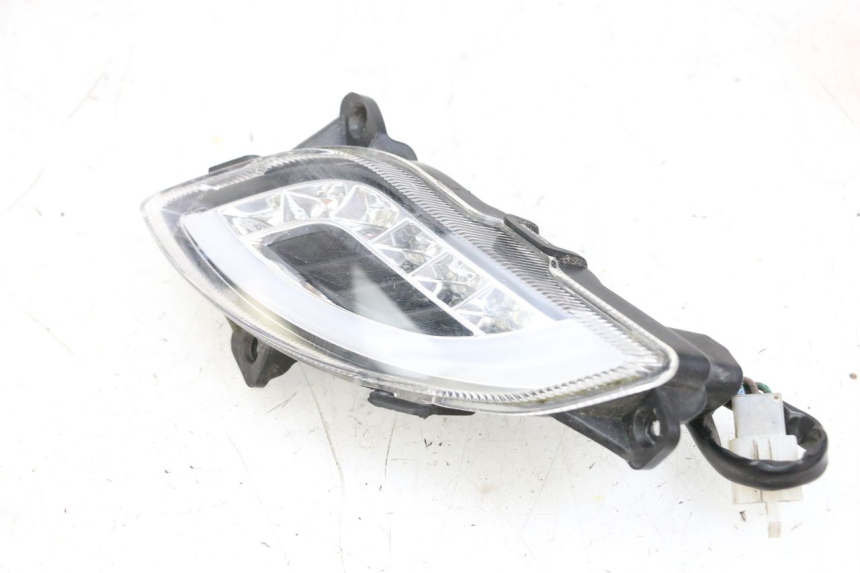 photo de VOORSTE RECHTER KNIPPERLICHT JM MOTORS OLDIES GT 4T 50 (2018 - 2025) - Bevestigingspunten