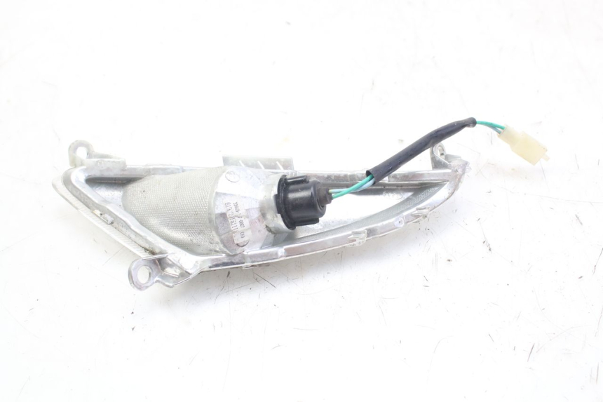 photo de VOORSTE RECHTER KNIPPERLICHT SYM ORBIT 2 4T 50 (2018 - 2022) - Detail van het onderdeel