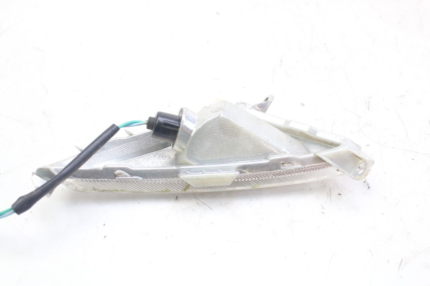 photo de VOORSTE RECHTER KNIPPERLICHT SYM ORBIT 2 4T 50 (2018 - 2022) - Zoom op gebruiksstaat