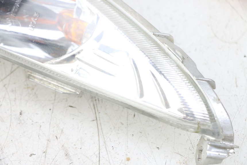 photo de VOORSTE RECHTER KNIPPERLICHT SYM ORBIT 2 4T 50 (2008 - 2017) - Staat van het oppervlak