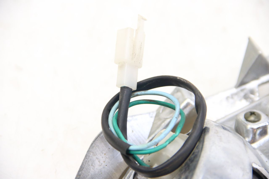 photo de VOORSTE RECHTER KNIPPERLICHT TNT MOTOR OTTO 2T 50 (2012 - 2018) - Bevestigingspunten