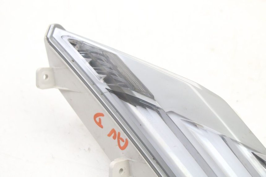 photo de VOORSTE RECHTER KNIPPERLICHT PEUGEOT TWEET 4T 50 (2023 - 2025) - Detail van het onderdeel