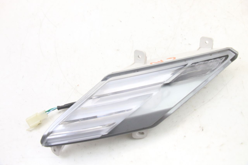 photo de VOORSTE RECHTER KNIPPERLICHT PEUGEOT TWEET 4T 50 (2023 - 2025) - Andere kijkhoek