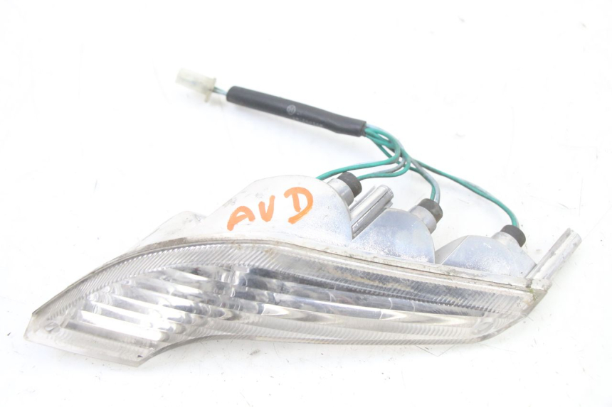 photo de VOORSTE RECHTER KNIPPERLICHT PEUGEOT VIVACITY 125 (2010 - 2017) - Zoom op gebruiksstaat