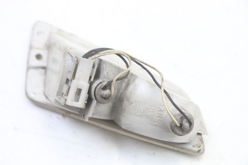 photo de VOORSTE RECHTER KNIPPERLICHT PIAGGIO VESPA GRANTURISMO 125 (2003 - 2007) - Technische close-up