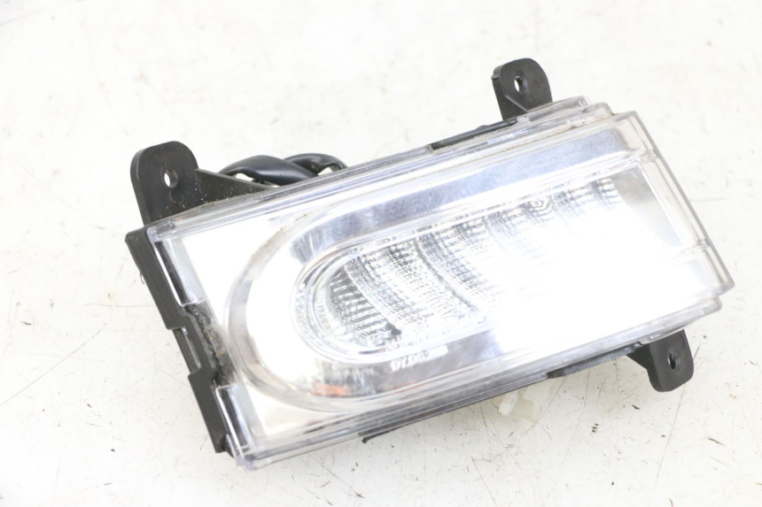 photo de VOORSTE RECHTER KNIPPERLICHT EFUN PUSA 1 - Markeringen en referenties