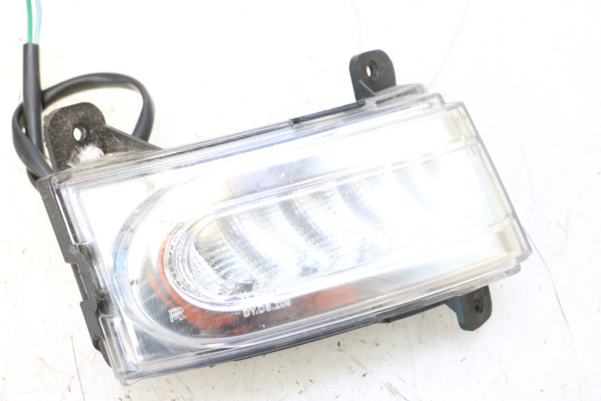 photo de VOORSTE RECHTER KNIPPERLICHT EFUN PUSA 1 - Detail van het onderdeel