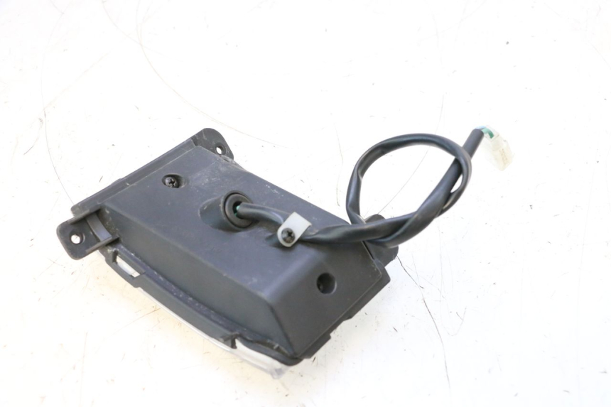 photo de VOORSTE RECHTER KNIPPERLICHT EFUN PUSA 1 - Technische close-up
