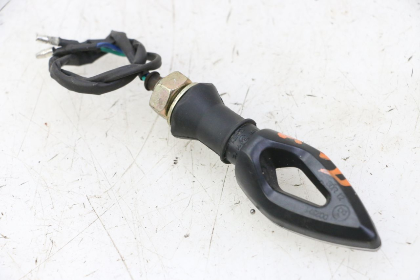 photo de VOORSTE RECHTER KNIPPERLICHT MAG POWER R-STREET 50 (2016 - 2025) - Zoom op gebruiksstaat