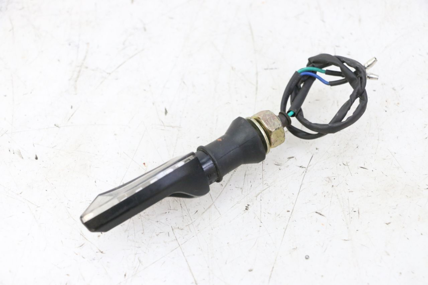 photo de VOORSTE RECHTER KNIPPERLICHT MAG POWER R-STREET 50 (2016 - 2025) - Technische close-up