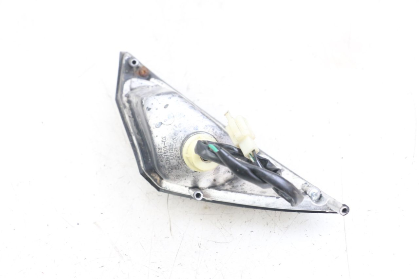 photo de VOORSTE RECHTER KNIPPERLICHT KEEWAY RY6 2T 50 (2011 - 2019) - Zoom op gebruiksstaat