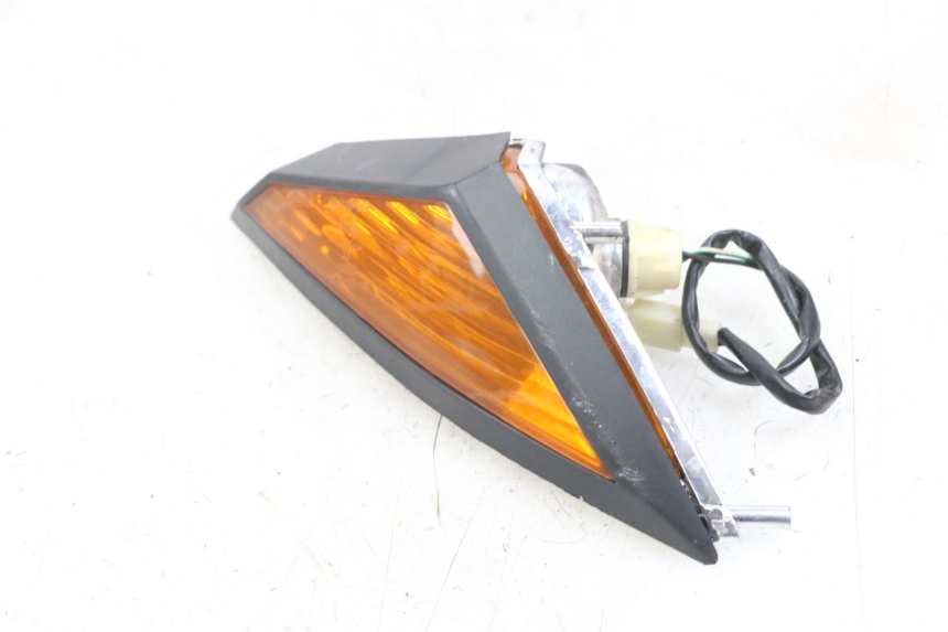 photo de VOORSTE RECHTER KNIPPERLICHT KEEWAY RY6 2T 50 (2011 - 2019) - Technische close-up