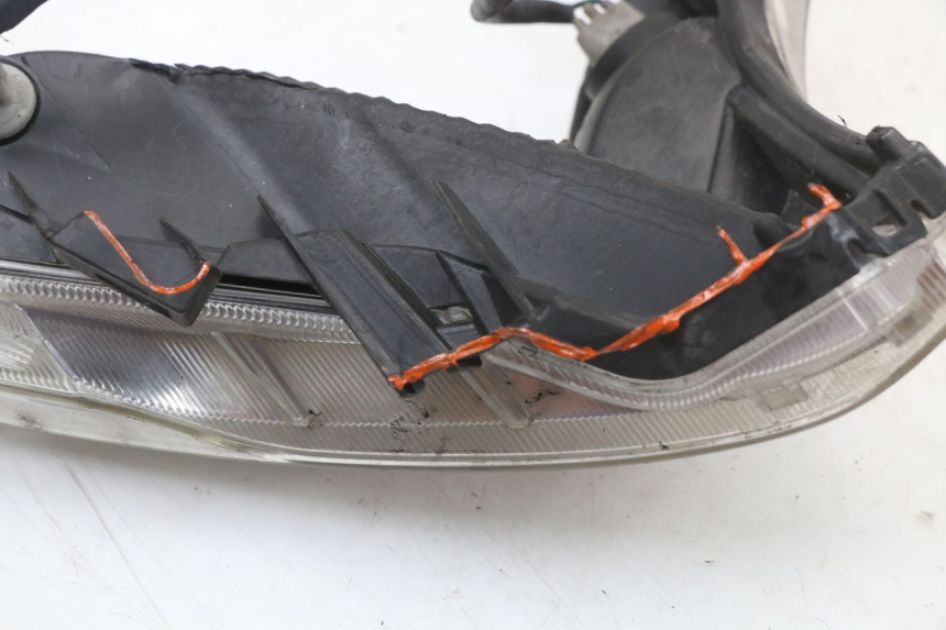 photo de VOORSTE RECHTER KNIPPERLICHT HONDA SH ABS 125 (2012 - 2017) - Technische close-up