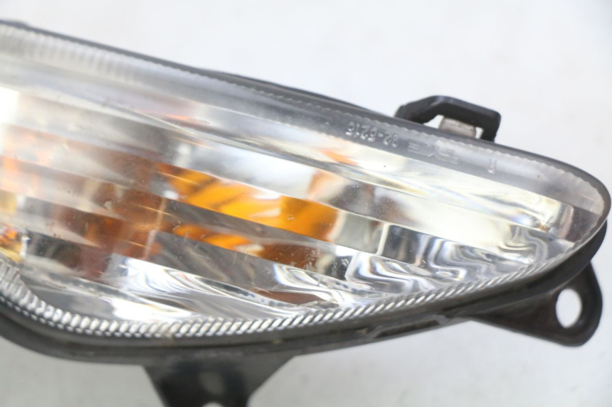 photo de VOORSTE RECHTER KNIPPERLICHT SUZUKI SIXTEEN 125 (2008 - 2010) - Zoom op gebruiksstaat