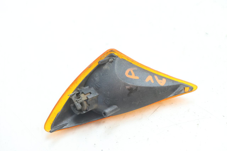 photo de RECHTS VOOR KNIPPERLICHT PEUGEOT SPEEDFIGHT LC 50 (1996 - 2002) - Technische close-up