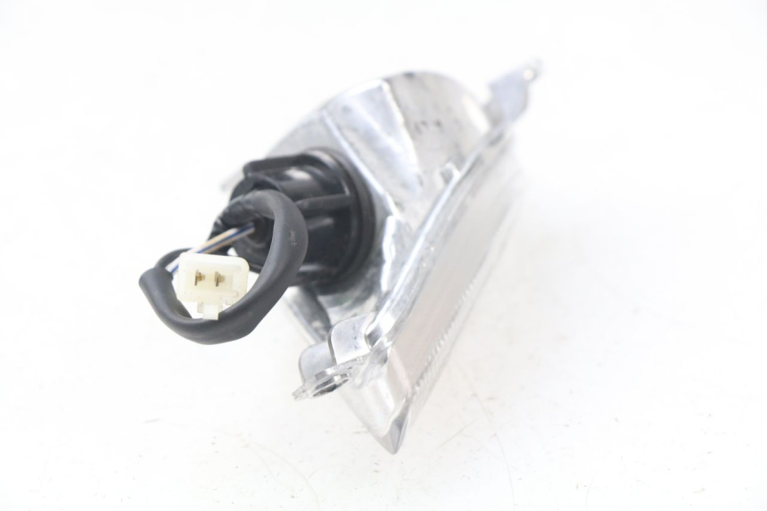 photo de VOORSTE RECHTER KNIPPERLICHT APRILIA SR 2T 50 (2018 - 2022) - Detail van het onderdeel