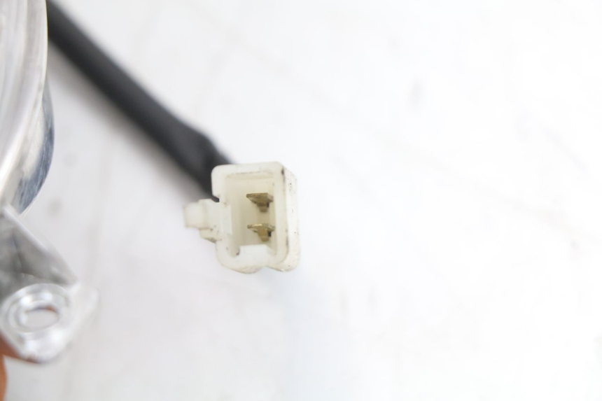 photo de VOORSTE RECHTER KNIPPERLICHT APRILIA SR 2T 50 (2018 - 2022) - Technische close-up