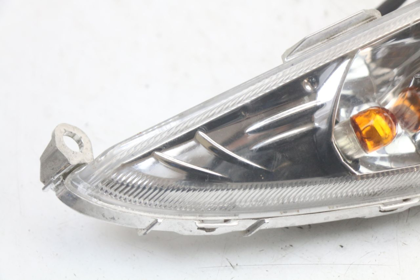 photo de VOORSTE RECHTER KNIPPERLICHT SYM ORBIT 2 4T 50 (2018 - 2022) - Detail van het onderdeel