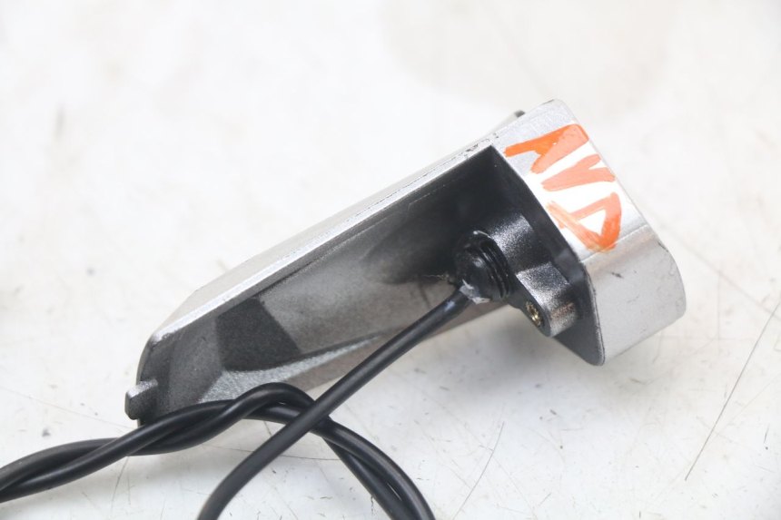 photo de VOORSTE RECHTER KNIPPERLICHT DUALTRON TOGO PLUS 1 - Staat van het oppervlak
