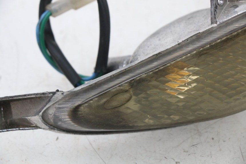 photo de VOORSTE RECHTER KNIPPERLICHT BAOTIAN TRAVEL SPIRIT 50 (2010 - 2012) - Zoom op gebruiksstaat