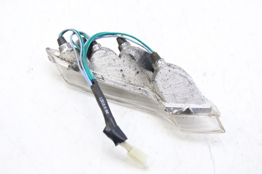 photo de VOORSTE RECHTER KNIPPERLICHT PEUGEOT TWEET 4T 50 (2010 - 2014) - Zoom op gebruiksstaat