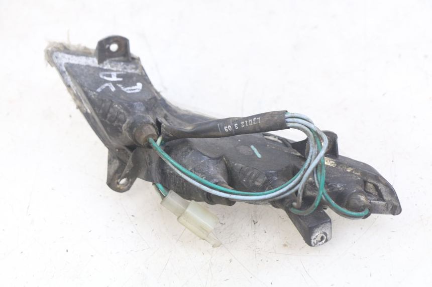 photo de VOORSTE RECHTER KNIPPERLICHT PEUGEOT TWEET 4T 50 (2010 - 2014) - Detail van het onderdeel