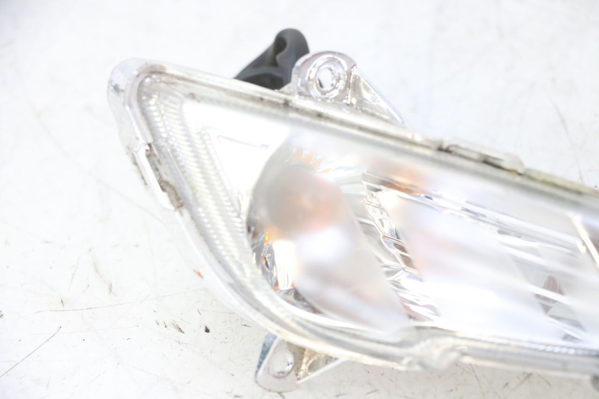 photo de VOORSTE RECHTER KNIPPERLICHT PEUGEOT TWEET 4T 50 (2018 - 2022) - Bevestigingspunten