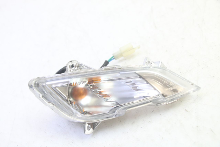 photo de VOORSTE RECHTER KNIPPERLICHT PEUGEOT TWEET PRO EFI 4T 50 (2021 - 2022) - Hoofdaanzicht