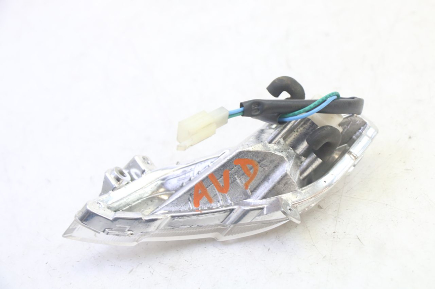 photo de VOORSTE RECHTER KNIPPERLICHT PEUGEOT TWEET PRO EFI 4T 50 (2021 - 2022) - Zoom op gebruiksstaat