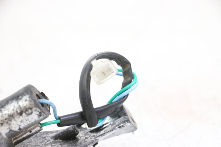 photo de VOORSTE RECHTER KNIPPERLICHT UNIVERSAL BIKE ZN50QT-11B 50 (2018 - 2021) - Zoom op gebruiksstaat