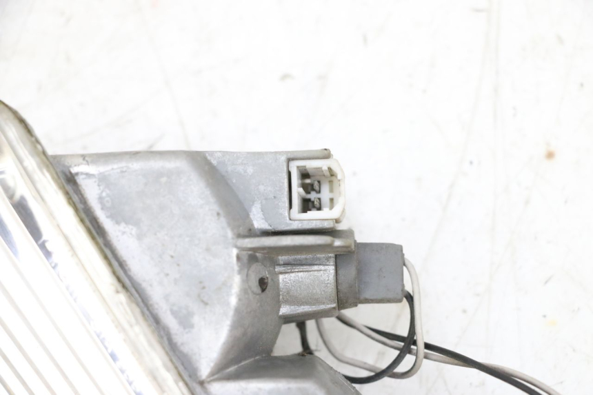 photo de VOORSTE RECHTER KNIPPERLICHT PIAGGIO VESPA GTS SUPER IE 125 (2009 - 2016) - Zoom op gebruiksstaat