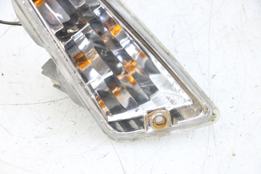 photo de VOORSTE RECHTER KNIPPERLICHT PIAGGIO VESPA GTS SUPER IE 125 (2009 - 2016) - Bevestigingspunten