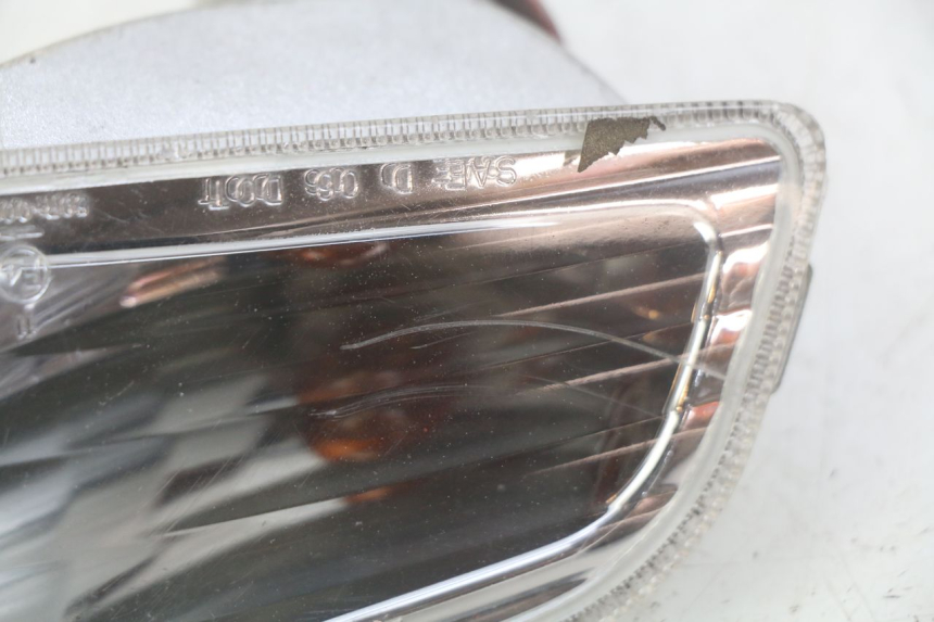 photo de VOORSTE RECHTER KNIPPERLICHT PIAGGIO VESPA LX 2T 50 (2005 - 2013) - Detail van het onderdeel