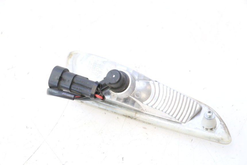 photo de VOORSTE RECHTER KNIPPERLICHT PIAGGIO VESPA PRIMAVERA 2T 50 (2013 - 2018) - Technische close-up