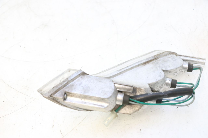 photo de VOORSTE RECHTER KNIPPERLICHT PEUGEOT VIVACITY NEW 2T 50 (2008 - 2017) - Overzicht