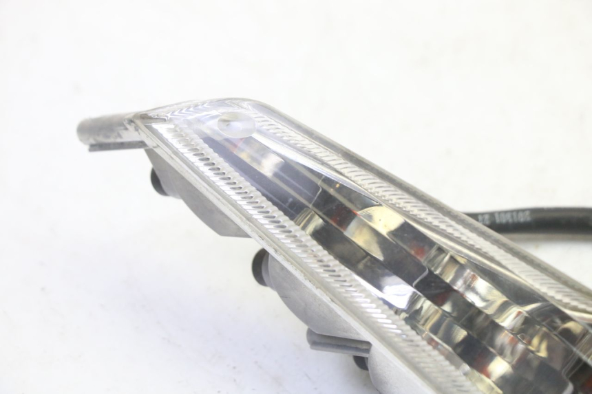 photo de VOORSTE RECHTER KNIPPERLICHT PEUGEOT VIVACITY NEW 4T 50 (2008 - 2017) - Detail van het onderdeel