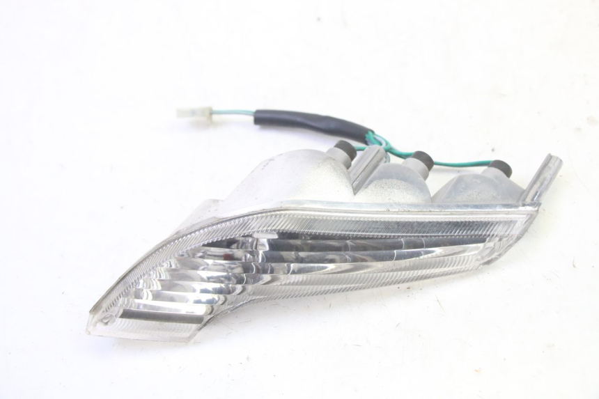 photo de VOORSTE RECHTER KNIPPERLICHT PEUGEOT VIVACITY NEW 4T 50 (2008 - 2017) - Andere kijkhoek