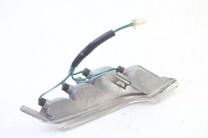 photo de VOORSTE RECHTER KNIPPERLICHT PEUGEOT VIVACITY NEW 4T 50 (2008 - 2017) - Bevestigingspunten