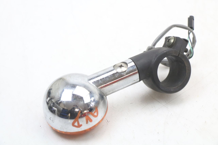 photo de VOORSTE RECHTER KNIPPERLICHT SUZUKI VL INTRUDER 125 (2004 - 2007) - Andere kijkhoek