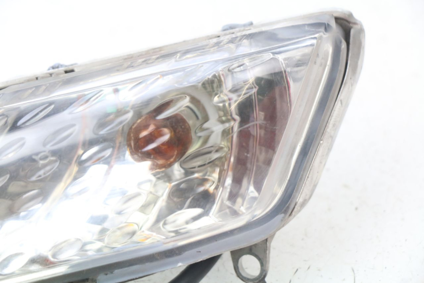 photo de VOORSTE RECHTER KNIPPERLICHT YAMAHA XMAX X-MAX 125 (2006 - 2009) - Detail van het onderdeel