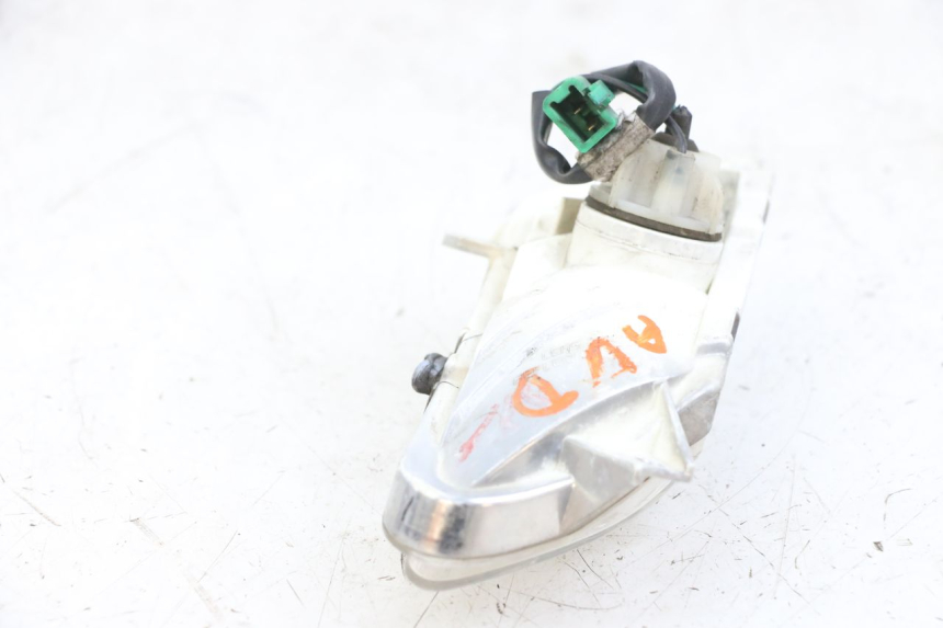 photo de VOORSTE RECHTER KNIPPERLICHT YAMAHA XMAX X-MAX 125 (2006 - 2009) - Zoom op gebruiksstaat