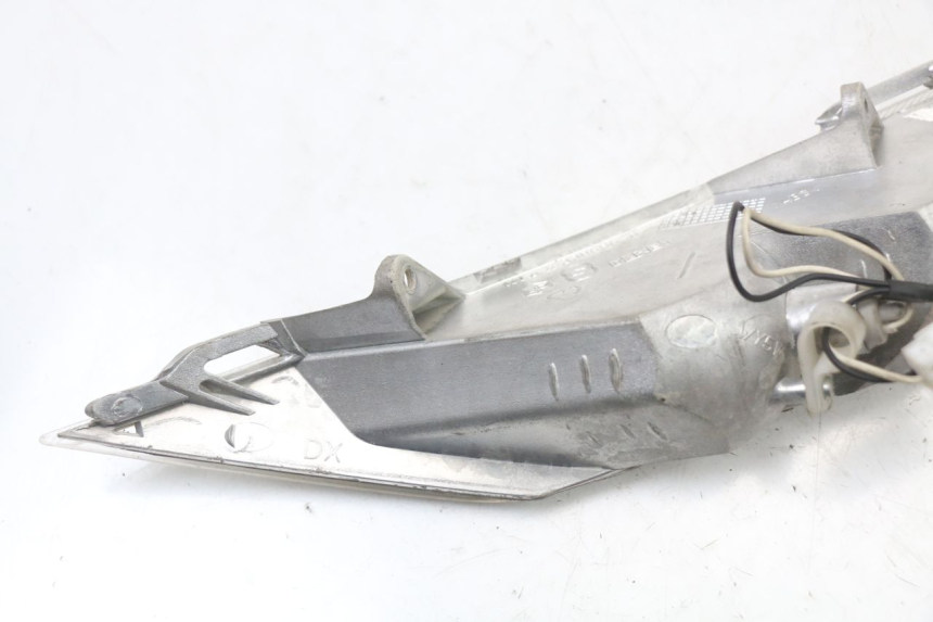 photo de VOORSTE RECHTER KNIPPERLICHT PIAGGIO X8 125 (2004 - 2007) - Technische close-up